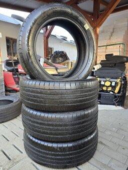 Goodyear EfficientGrip Performance 2 215/55 R18 - 2