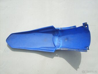 Yamaha zadní blatník. - 2