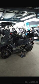 Piaggio MP310 E5+ - 2