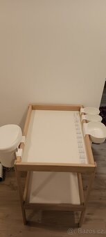 Přebalovací pult s podložkou - 2