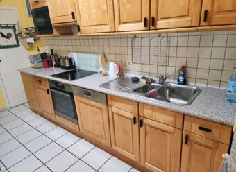 Kuchyně z březového dřeva se spotřebiči,5819 - 2