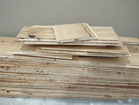 Prodám přebytek dřevěné podlahy Dub - tloušťka 14 mm - 2