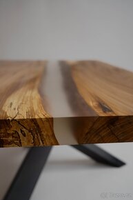 Konferenční epoxidový stůl - 2