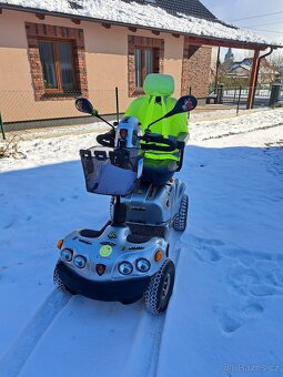 Elektrický invalidní vozík - 2