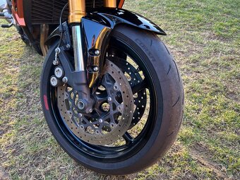 YAMAHA FZ1 - 2