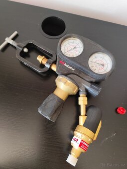 Budíky. Autogen - 2