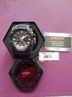 Invicta black-gold nové - 2
