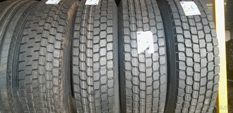 Záběrové nákladní pneu 295/80R22,5 - 2