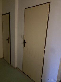Dveře bile interiérové - 2