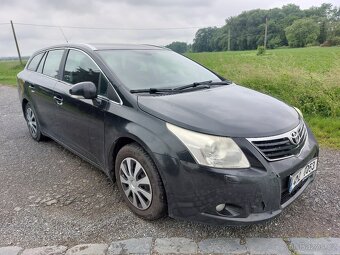 Toyota Avensis, 1,8 16V 108kW   AUTO A/C   VÝHŘEV - 2