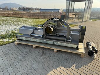 Mulčovač za traktor JANSEN VMA-240 - [3.6. 2025] - 2