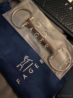 Prodám podbřišník a udidlo fager - 2