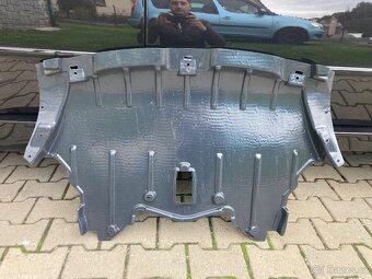 Bmw X5,X6 e70,e71 Kryt pod motor-Nový - 2