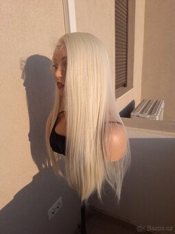 Dlouhá rovná blond paruka s krajkou vpředu 60135 - 2