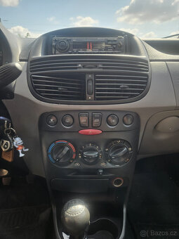 Fiat punto 1.3 benzín r.v.2001 176840km stk 10.4.2027 - 2