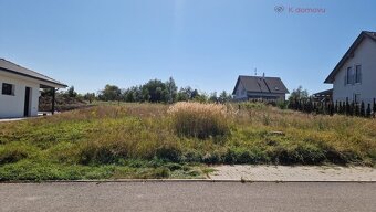 Prodej stavebního pozemku 684 m2 v Židněvsi u Mladé Boleslav - 2
