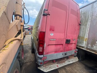 Iveco Daily 2000 na nahradni dily ND - 2