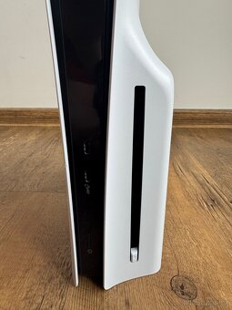 PlayStation 5 Slim s mechanikou - 2