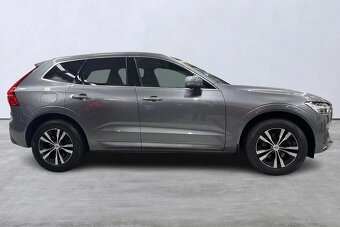 Volvo XC60 B4 AWD Momentum Advanced Edition 2020 - 2