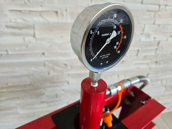 Dílenský lis 10 tun vybalený - 2