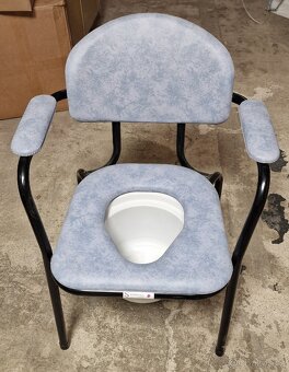 Toaletní židle se zárukou - 2