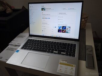 Prodám LAPTOP vivobook16 ASUS ,512/16,inelcore i5 - 2