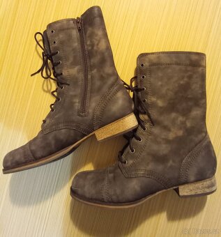 Kožené boty Esprit, velikost 38 - 2