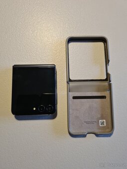 Samsung Galaxy Z Flip 5 - 2