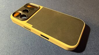 kryt Moment pro iPhone 17 Pro - 2