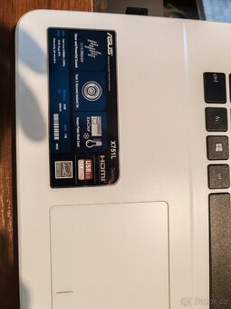 Prodá notebook Asus X751L - 2