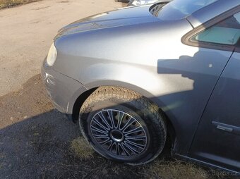 VW Touran - Přední blatníky - 2