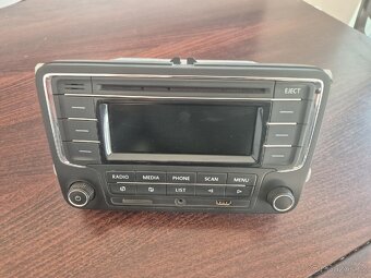 Zánovní autorádio RCN210 + dekoder - 2