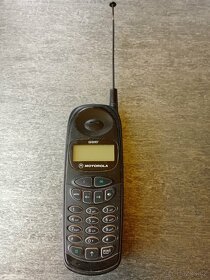 Mobilní telefon - 2