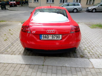 Audi TT2.0 Tfsi 2010 manuál S-Line - 2