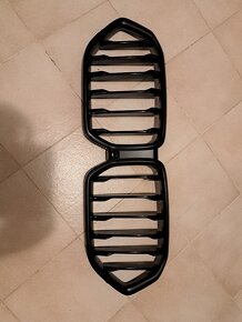 Maska BMW X6 G06 černá podsvícená originál - 2