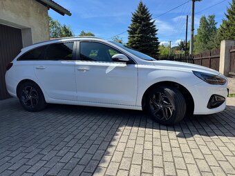 Hyundai i30 kombi 1.0 T-GDi 88 kW DCT, 1. majitel, 2022 - 2