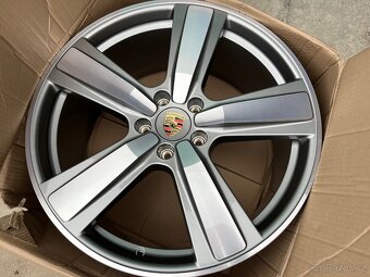 PORSCHE CAYENNE alu kola 22" nové, originál - 2