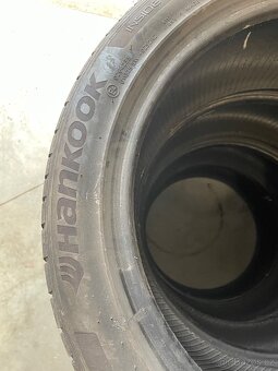 Pneu 225/45 R17 - 2
