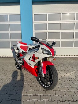 Yamaha YZF R1 - 2