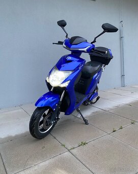 Elektroskutr bez ŘP Elektropower Nova M3 1000W - 2