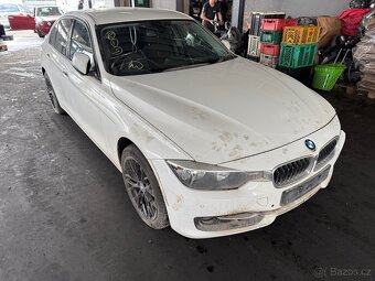BMW F30 320i 2013 N20B20a 135kW Alpinweiss - 2