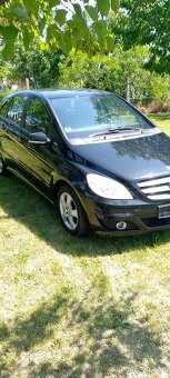 Mercedes Benz - 2