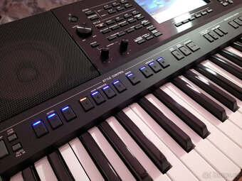 Klávesy Yamaha PSR-SX900 (s rozšířeními syntezátorů) + zbýva - 2