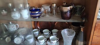 Skleničky, porcelán, vázy atd. - 2