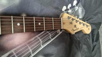 Prodám Fender stratocaster. - 2