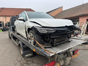 VW Golf 8 kombi 2.0TDI 85KW DTRD UWU LC9A r.v. 2022 - 2