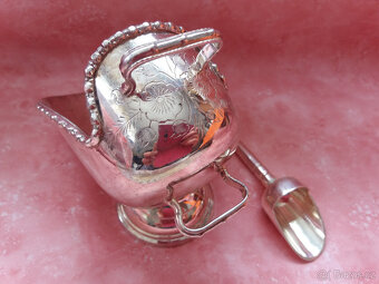 Alpaka cukřenka s naběrátkem. - 2