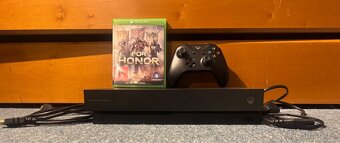 Prodám xbox one X 1tb limit edice scorpio + controller - 2
