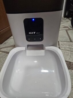 Dávkovač + fontána na vodu - 2