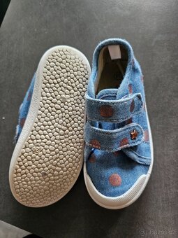 Dívčí bačkůrky vel 24 - 2